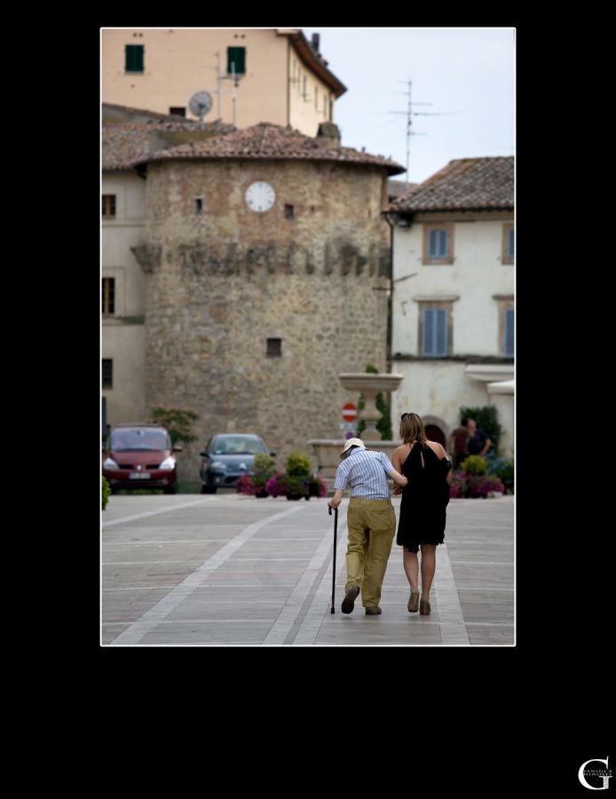 Ceronetti e Francesca Valeria Sommovigo a Cetona <br /><br />  &copy; Gianluca Ghinolfi