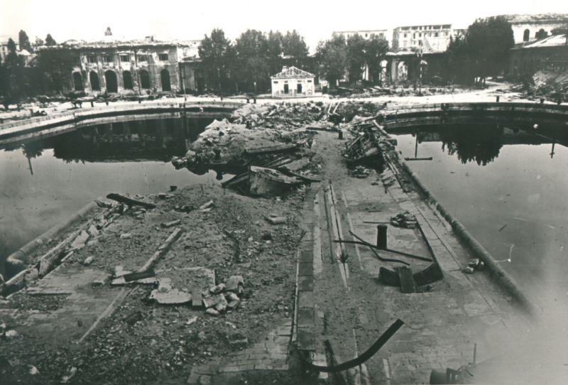 1945. L'arsenale militare della Spezia danneggiato dai bombardamenti <br /><br />  &copy; Archivi Multimediali Sergio Fregoso