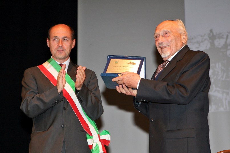 Elio Toaff premio exodus 2005 <br /><br />  &copy; Mauro Frascatore